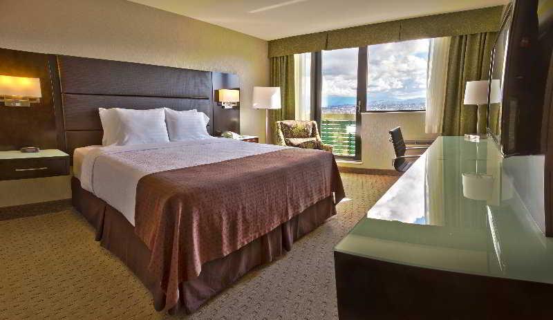 Holiday Inn Vancouver-Centre Broadway By Ihg Eksteriør bilde