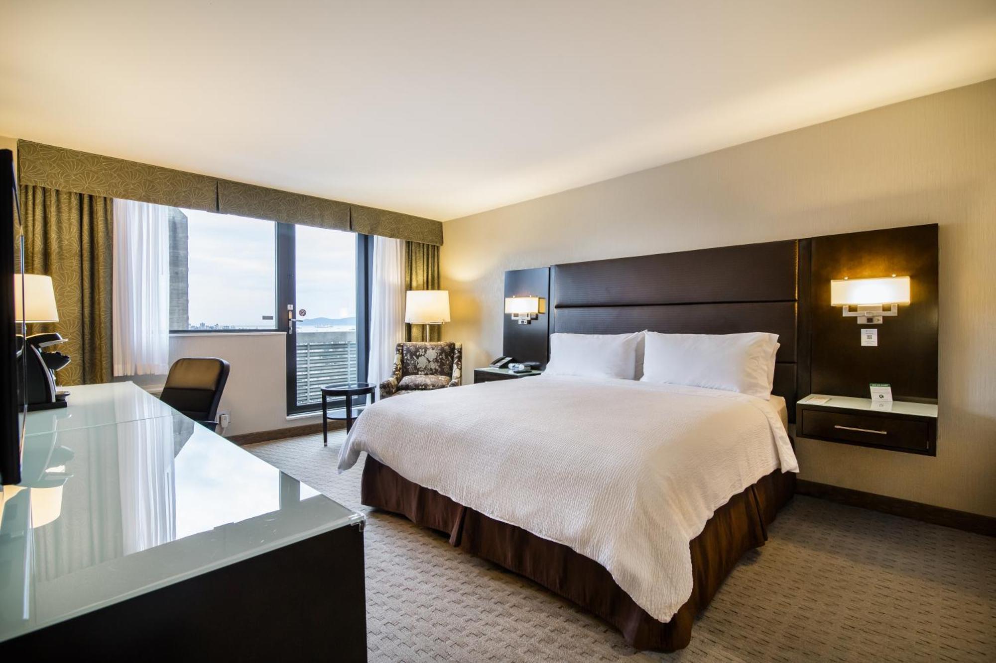 Holiday Inn Vancouver-Centre Broadway By Ihg Eksteriør bilde