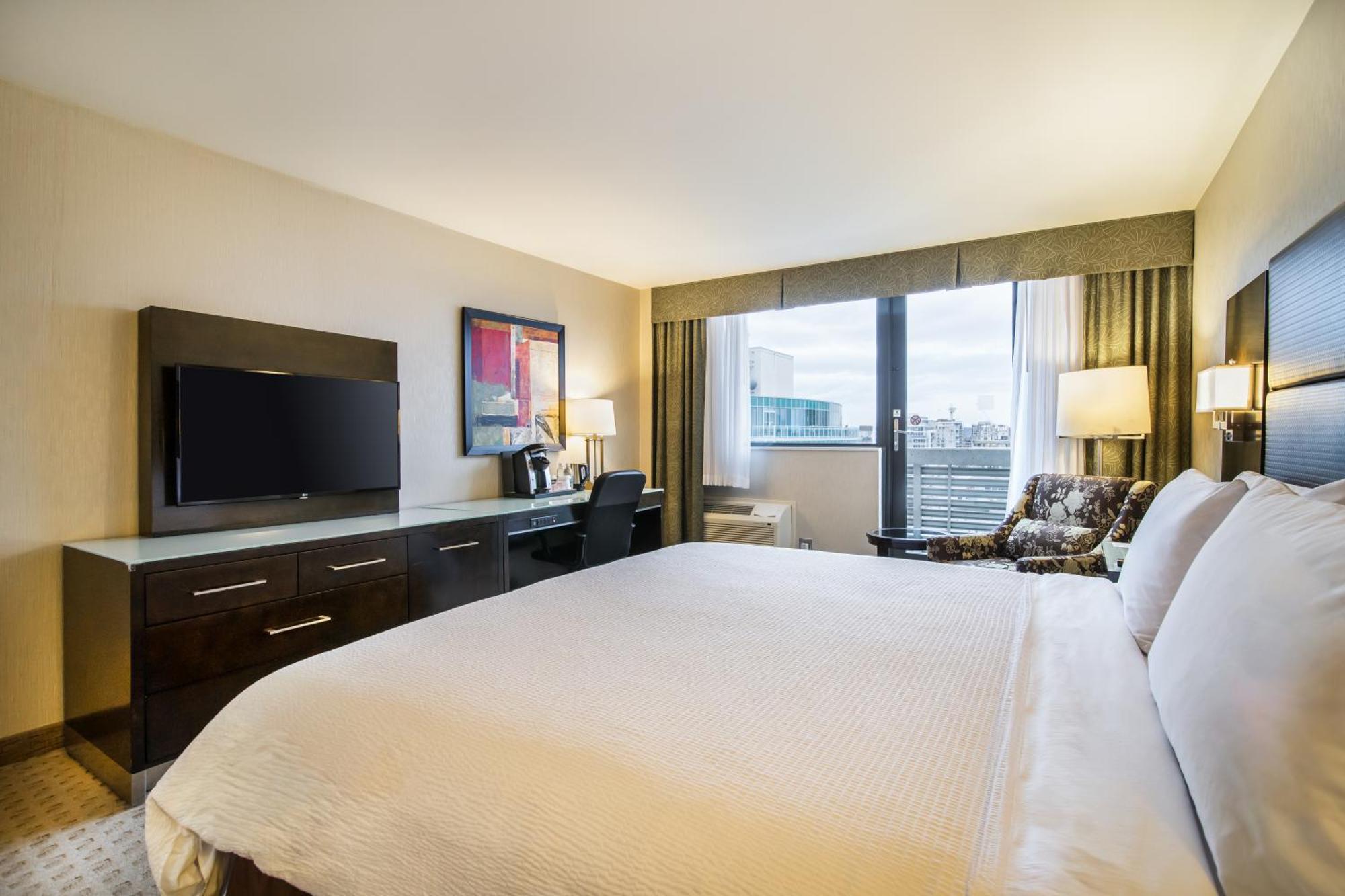 Holiday Inn Vancouver-Centre Broadway By Ihg Eksteriør bilde