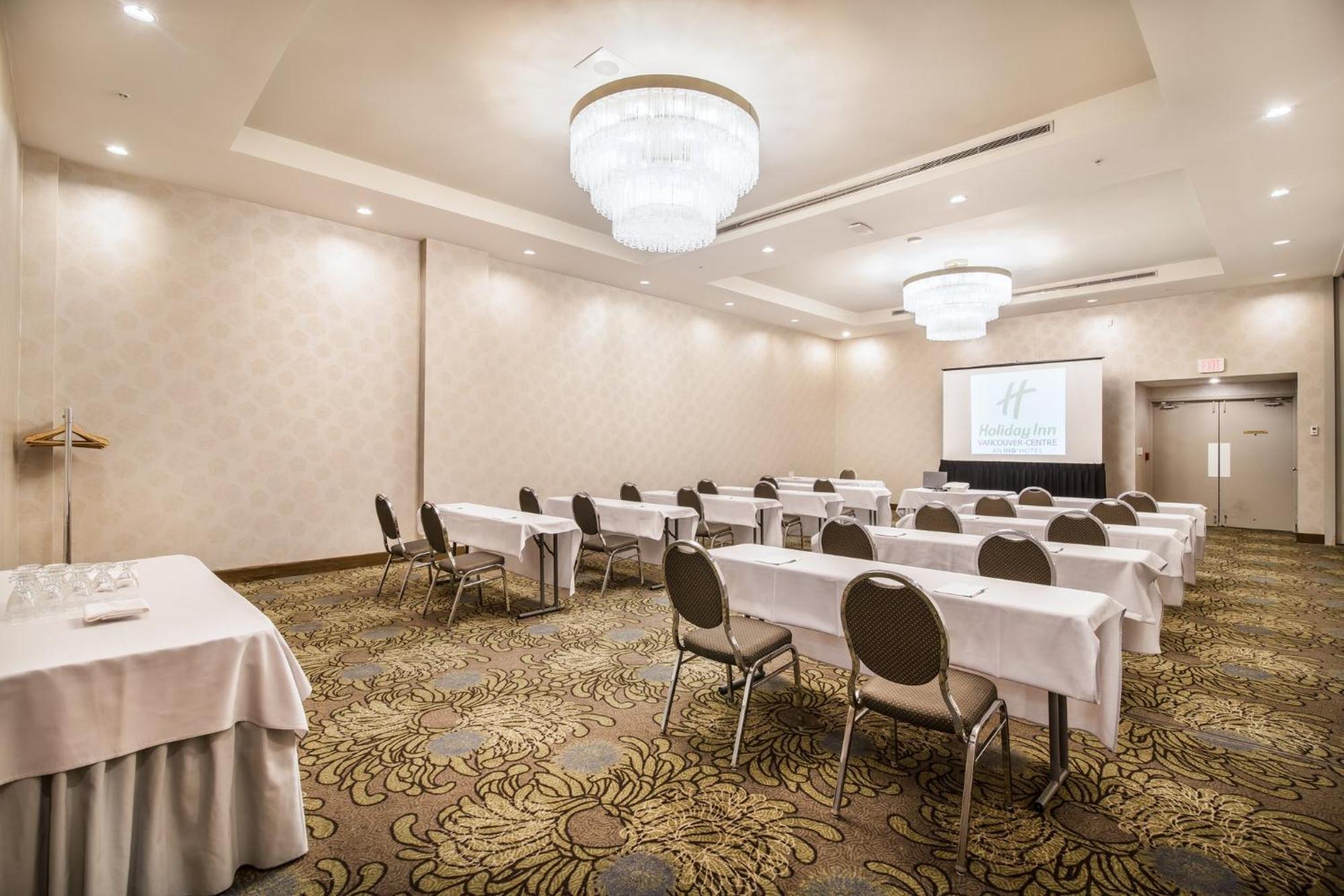 Holiday Inn Vancouver-Centre Broadway By Ihg Eksteriør bilde