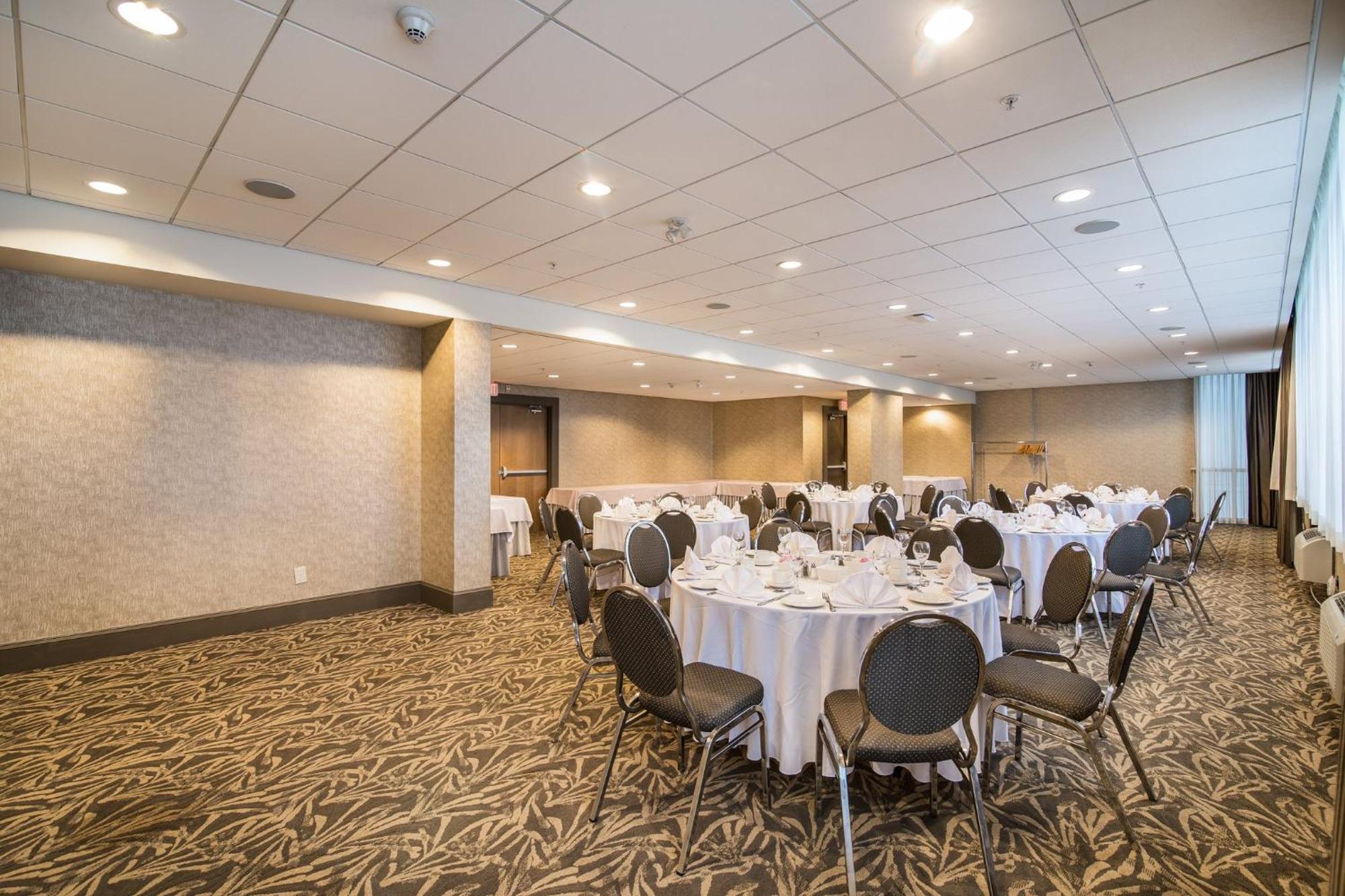 Holiday Inn Vancouver-Centre Broadway By Ihg Eksteriør bilde